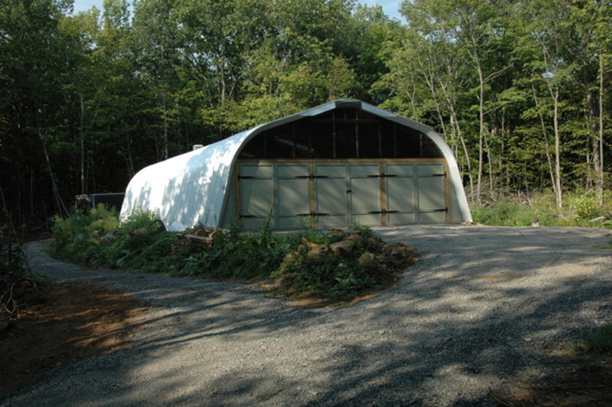 Alpine with paddock doors