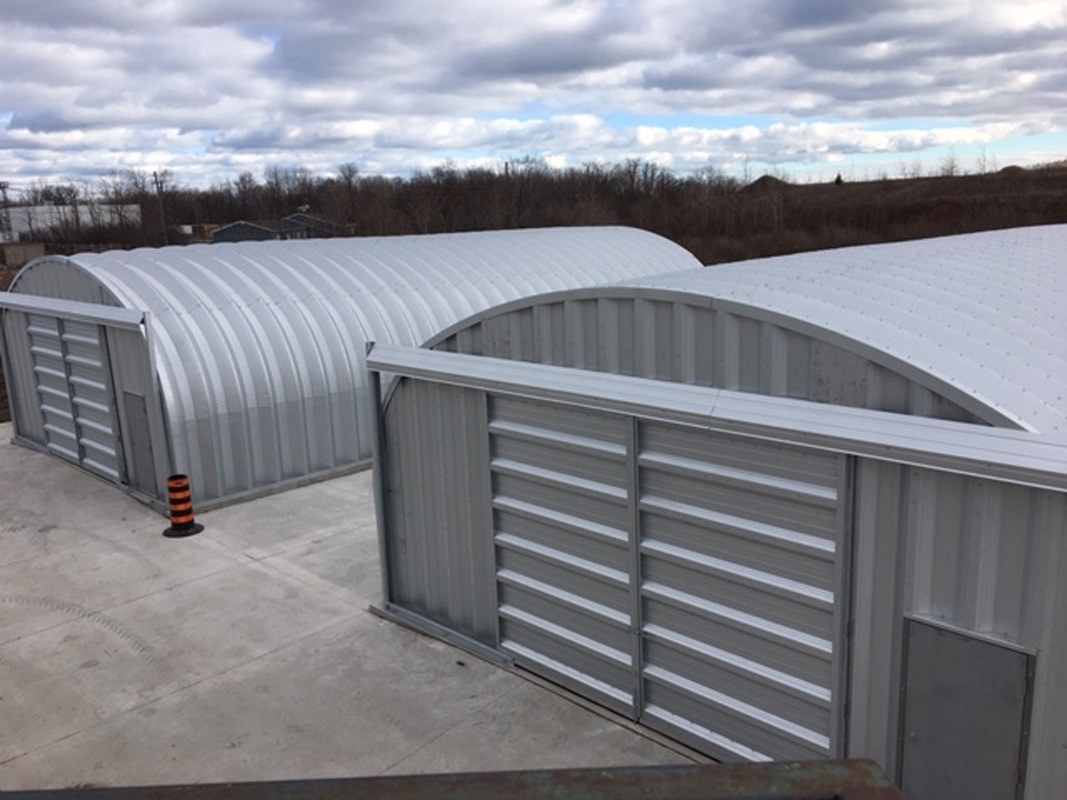 Multiple industrial S-Series building with sliding doors