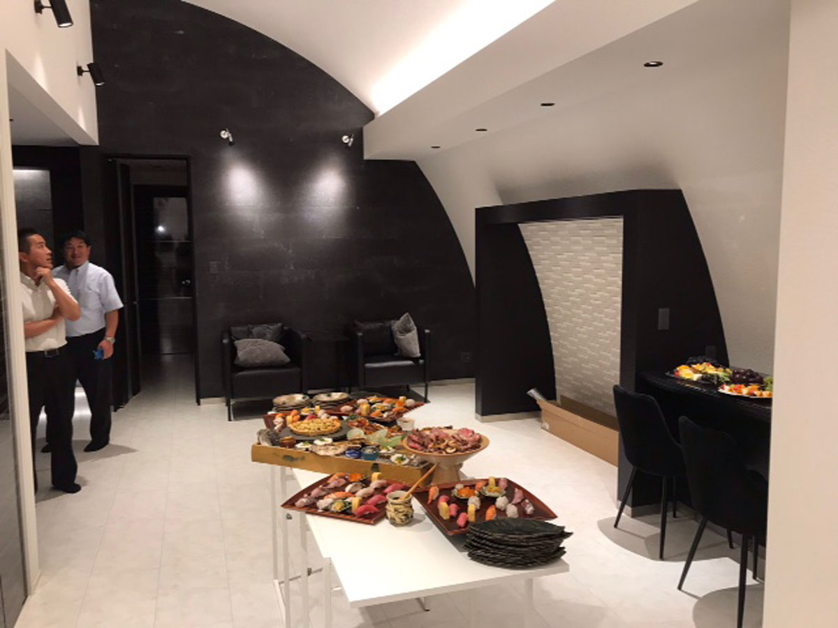 Arch roof interior lounge area for car dealership