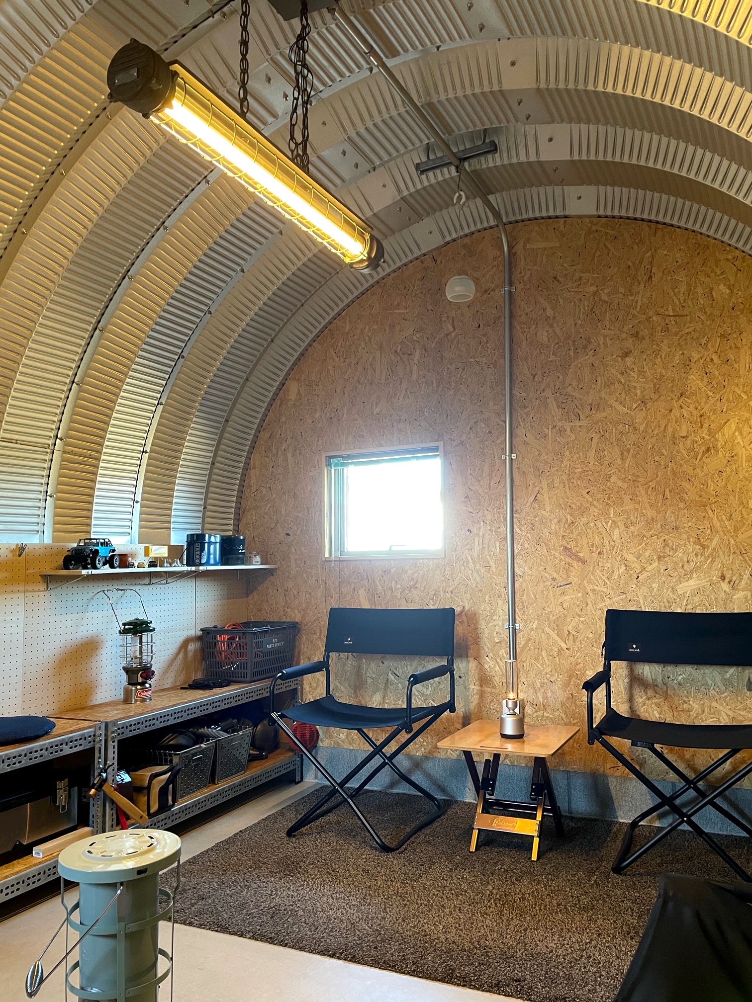 Mini building interior