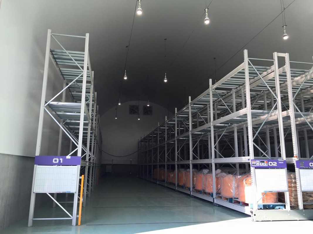 Tall S-Series building interior for warehousing