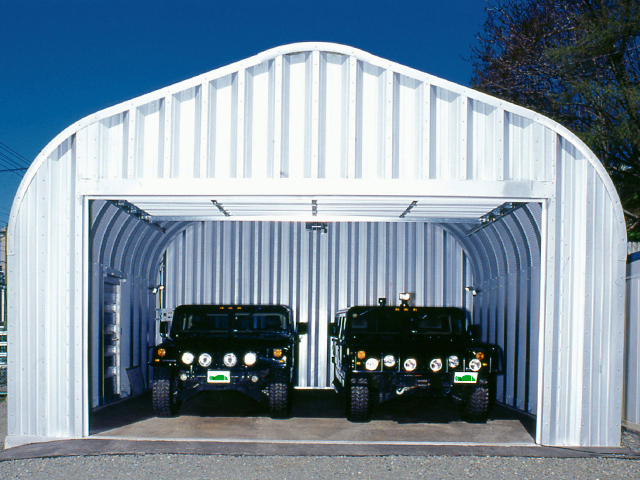 Econospan interior with two Hummers