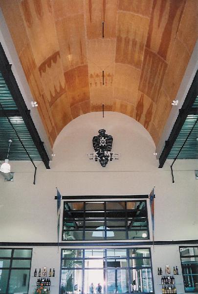 Arches used as a roof in commercial facility